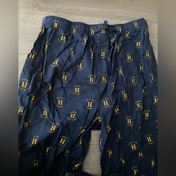 ⭐️Tommy Hilfiger Monogram Pajama Pants⭐️ - Picture 7 of 10